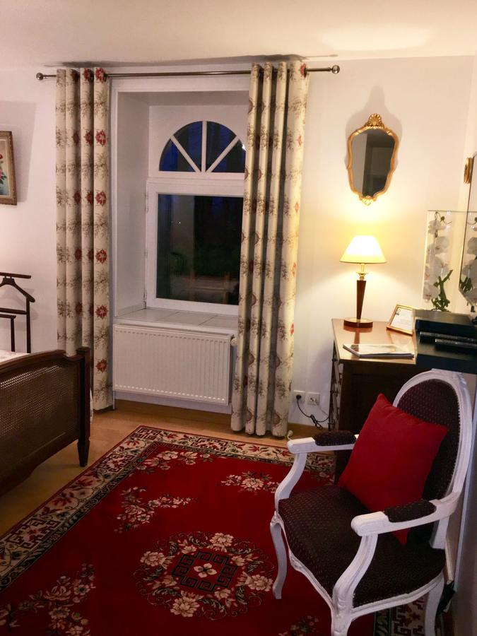 ベルリーヴ・シュル・アリエ L'Orangerie Bed & Breakfast エクステリア 写真